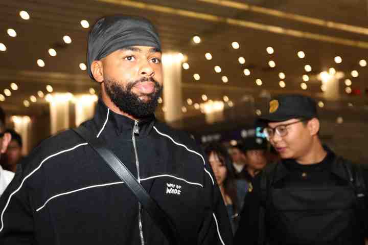 媒体人：拉塞尔给人感觉就是享受比赛 控运投传随心所欲闲庭信步